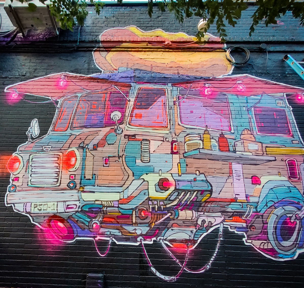 STREET ART MURAL BY PSOMAN FOR HALOS SOLO URBAN ART SHOW NEW YORK CLLCTV.NYC GALLERY