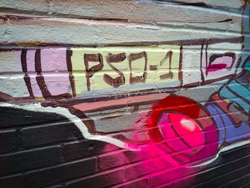 STREET ART MURAL BY PSOMAN FOR HALOS SOLO URBAN ART SHOW NEW YORK CLLCTV.NYC GALLERY