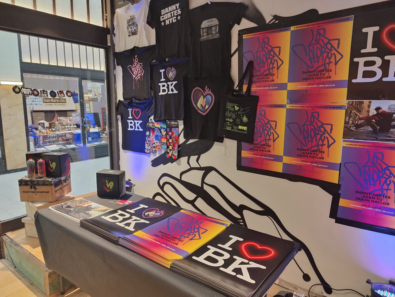 POP-UP STORE SETUP FOR ART SHOW LOS COLORES BELGIUM